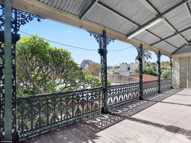 chatterton new panel